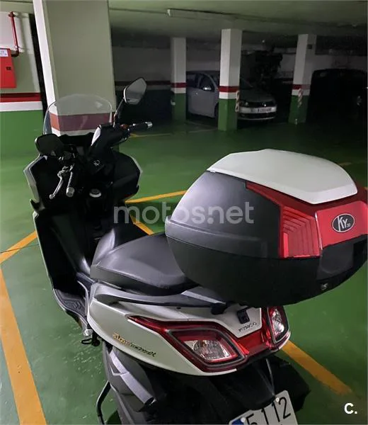 Kymco Super Dink 350 - Vista 4