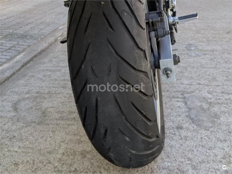 Yamaha FZ6 Fazer - Vista 3