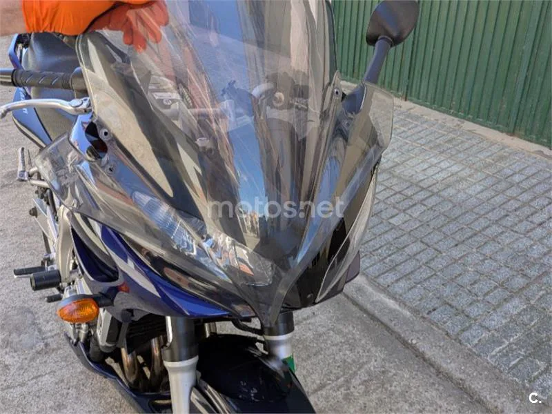 Yamaha FZ6 Fazer - Vista 6