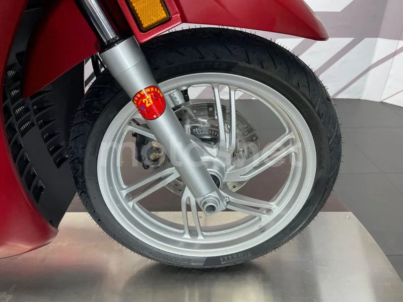 Honda SH350i - Vista 12