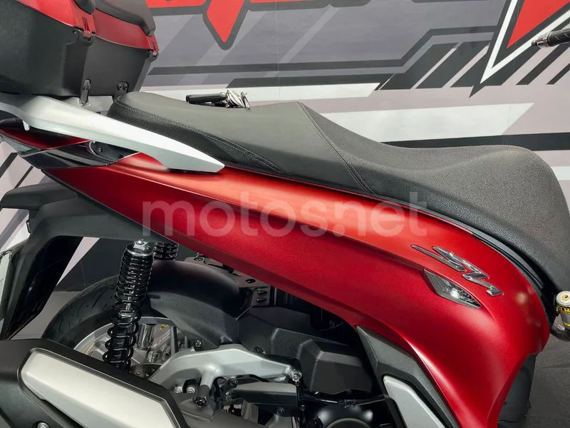 Honda SH350i - Vista 15