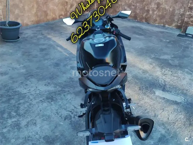 Honda CBR1000RR-R Fireblade - Vista 3