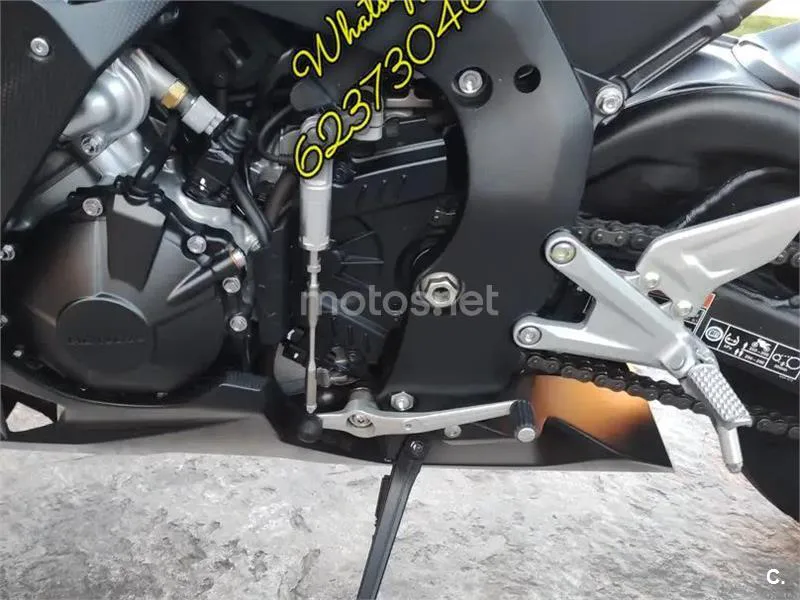 Honda CBR1000RR-R Fireblade - Vista 4