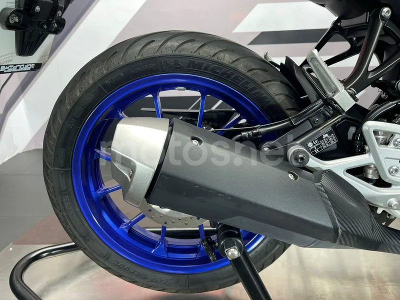 Yamaha MT-125 - Vista 13
