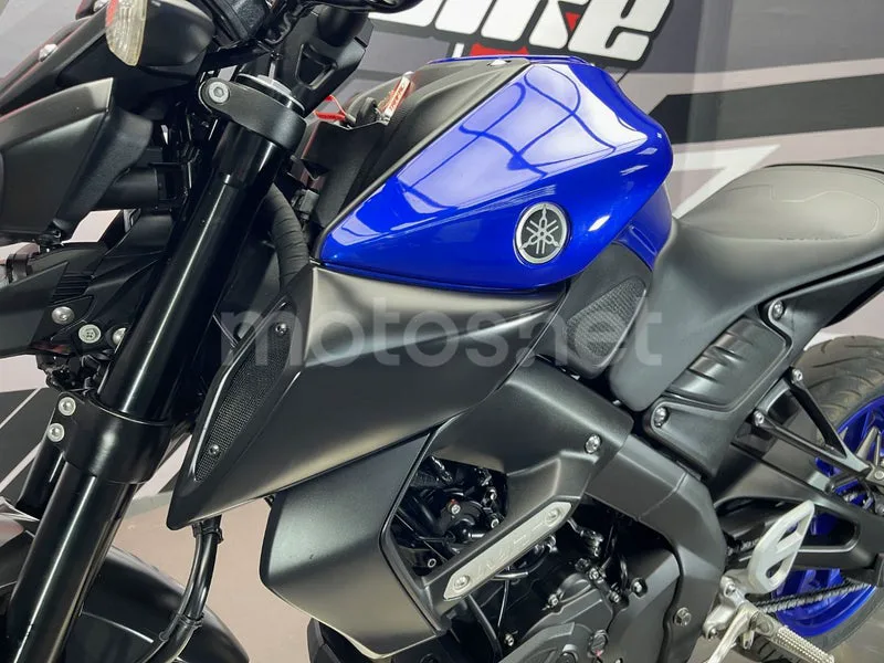 Yamaha MT-125 - Vista 17