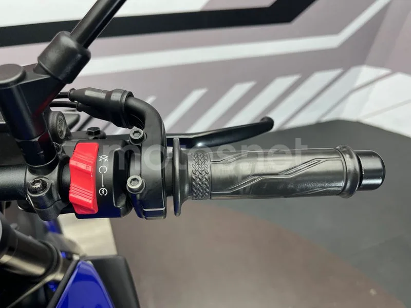 Yamaha MT-125 - Vista 9