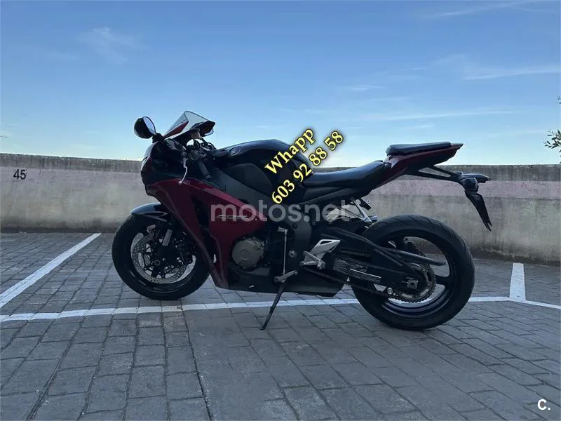 Honda CB1000R - Vista 3