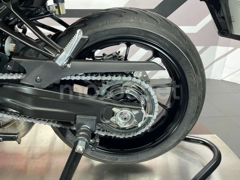 Yamaha MT-07 - Vista 17