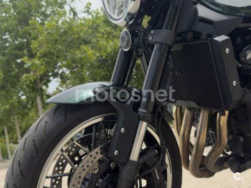 Kawasaki Z900RS - Vista 14