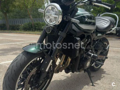 Kawasaki Z900RS - Vista 4