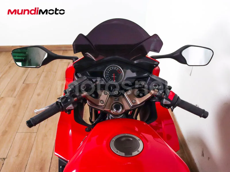 Honda VFR800F - Vista 11