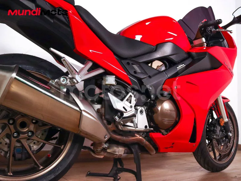 Honda VFR800F - Vista 4