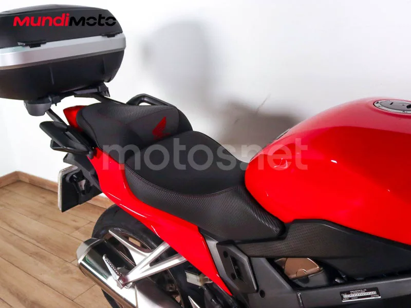 Honda VFR800F - Vista 48