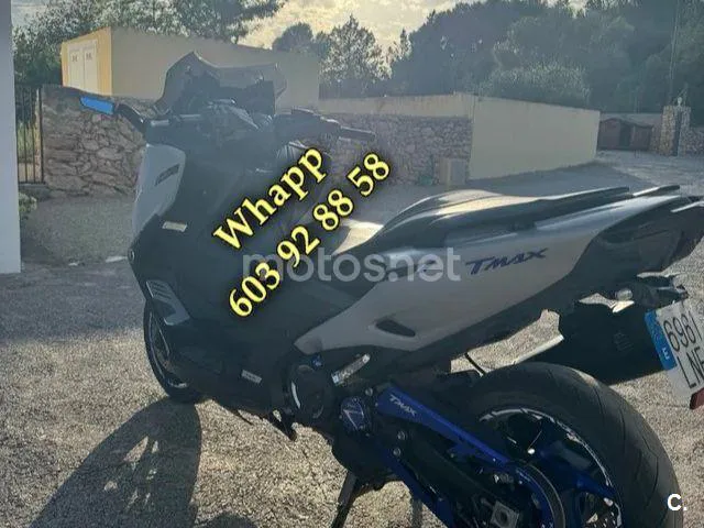 Yamaha TMAX - Vista 3