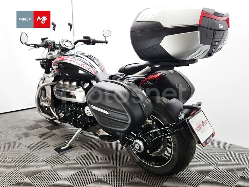 Triumph Rocket 3 - Vista 24