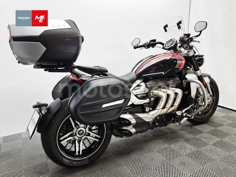 Triumph Rocket 3 - Vista 4