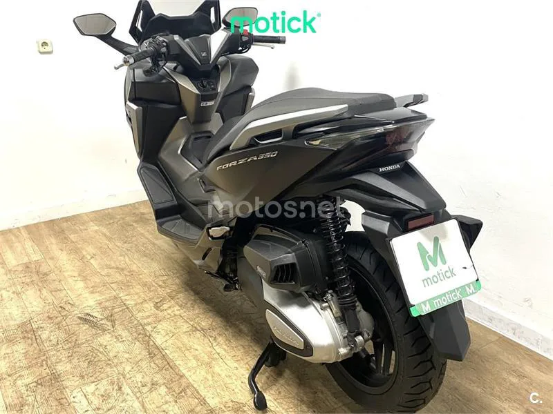 Honda Forza 350 - Vista 8