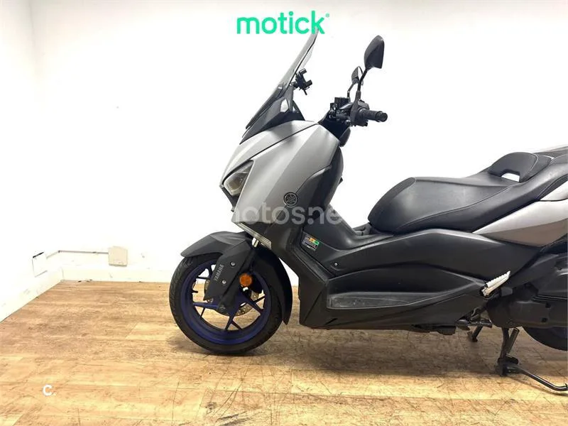 Yamaha XMAX 125 - Vista 8