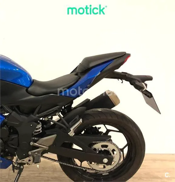 Kawasaki Ninja 125 - Vista 8