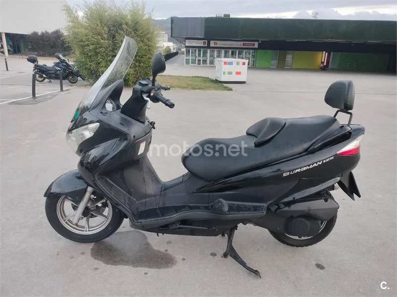 Suzuki Burgman 125 - Vista 8