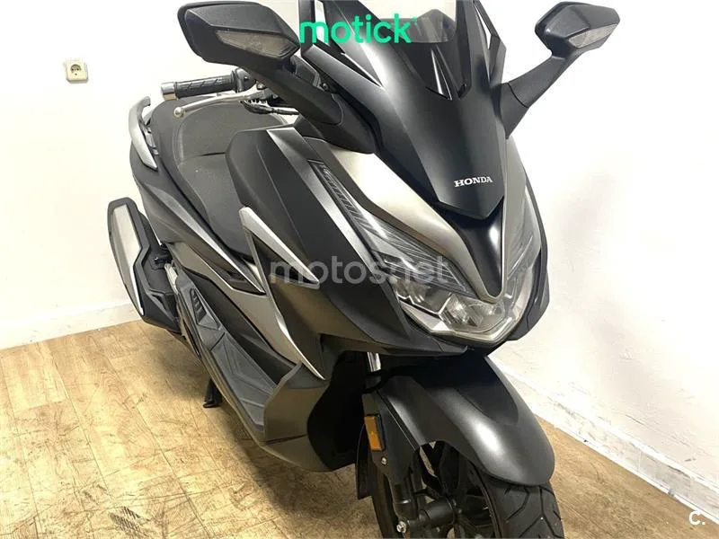 Honda Forza 350 - Vista 11