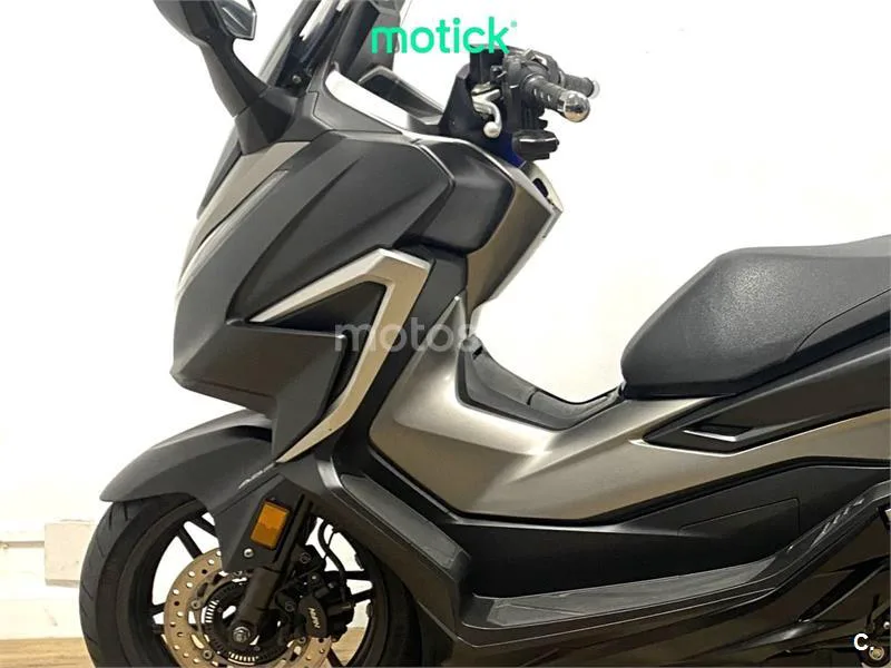 Honda Forza 350 - Vista 6