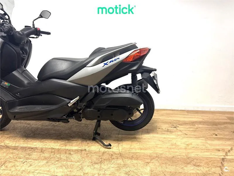 Yamaha XMAX 125 - Vista 7