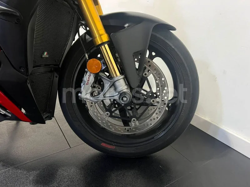 Ducati Streetfighter V4 - Vista 9