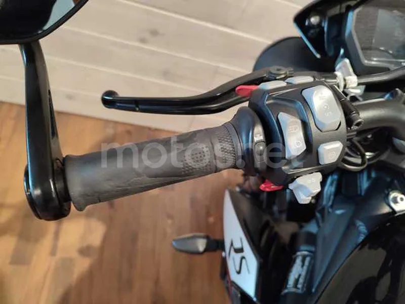 Triumph Street Triple - Vista 11