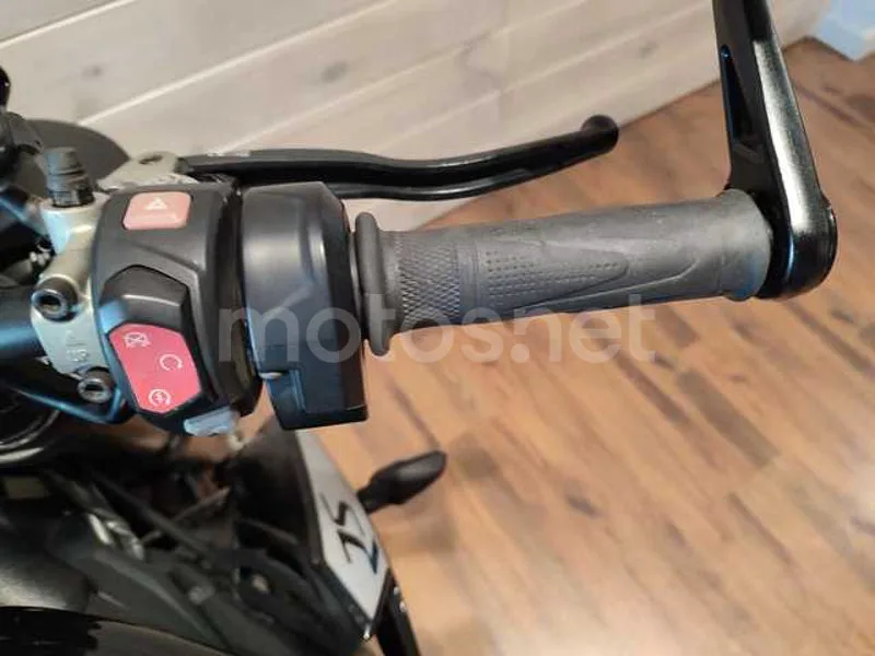 Triumph Street Triple - Vista 13