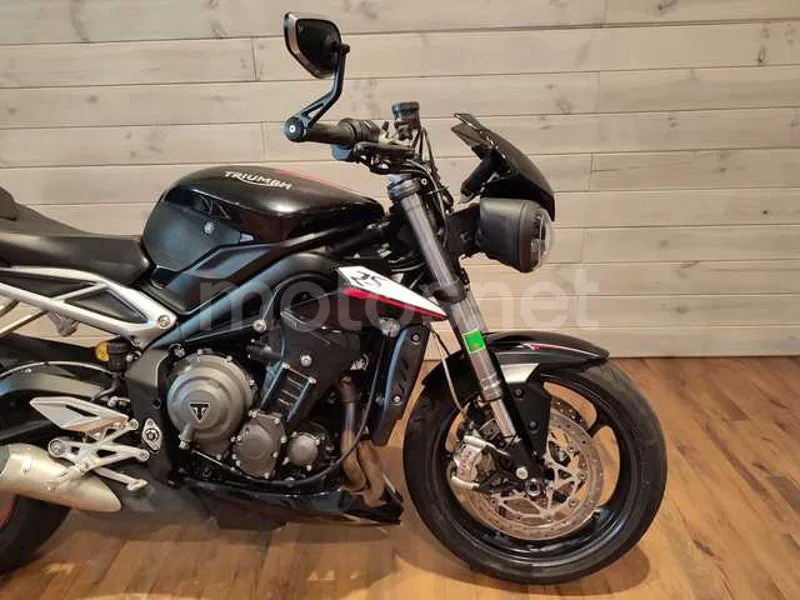 Triumph Street Triple - Vista 8