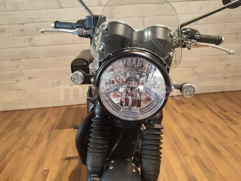 Triumph Bonneville T120 - Vista 10