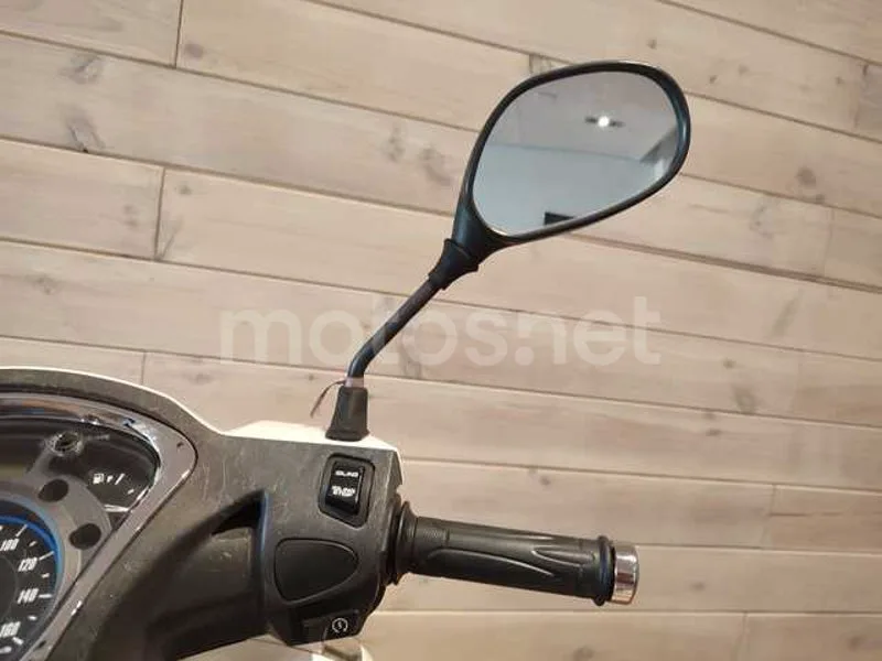 Honda SH125i - Vista 15