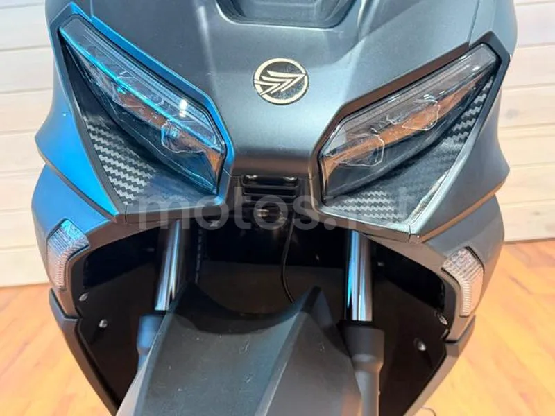 Keeway Vieste 125 - Vista 9