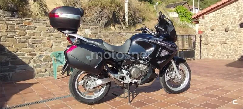 Honda XL1000V Varadero 4900 € 2008 Asturias - 1