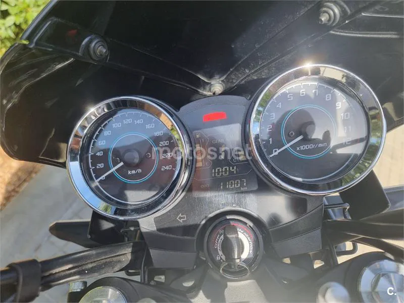 Kawasaki Z650 - Vista 8