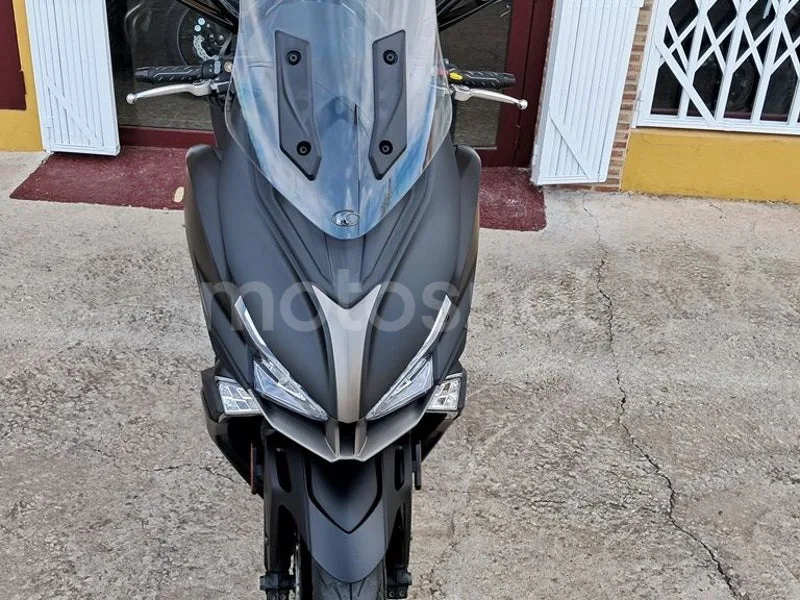 Kymco Xciting S 400 - Vista 3