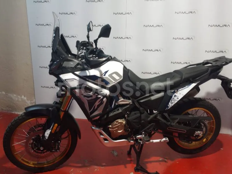 Voge DS800 Rally - Vista 5
