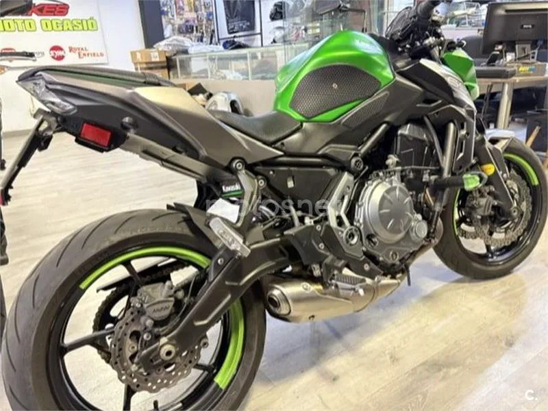 Kawasaki Z650 - Vista 5