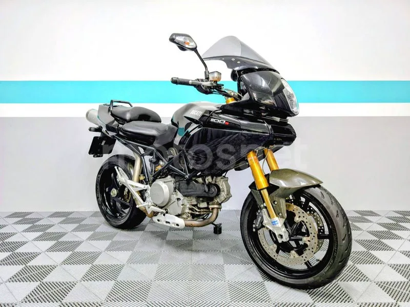 Ducati Multistrada 1100 S - Vista 3