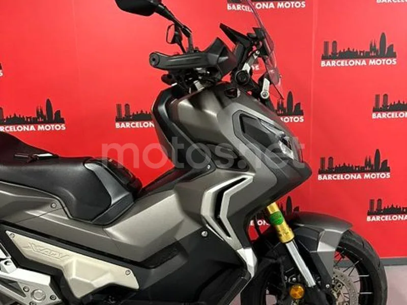 Honda X-ADV - Vista 8