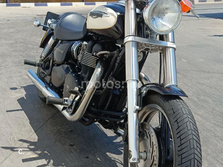 Triumph Speedmaster - Vista 4