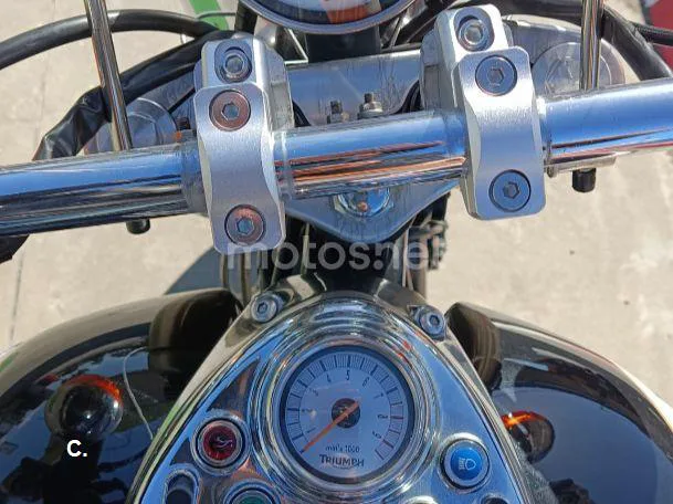 Triumph Speedmaster - Vista 7