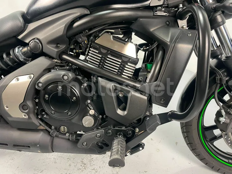 Kawasaki Vulcan S - Vista 16