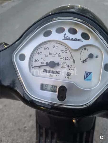 Vespa LX 125 - Vista 3