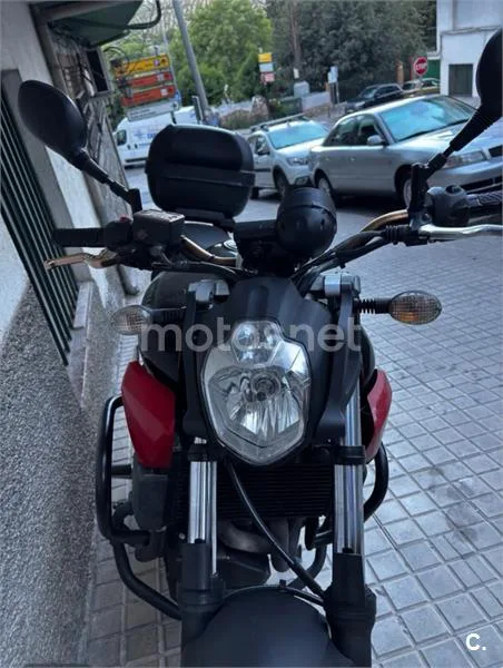 Yamaha MT-03 - Vista 8