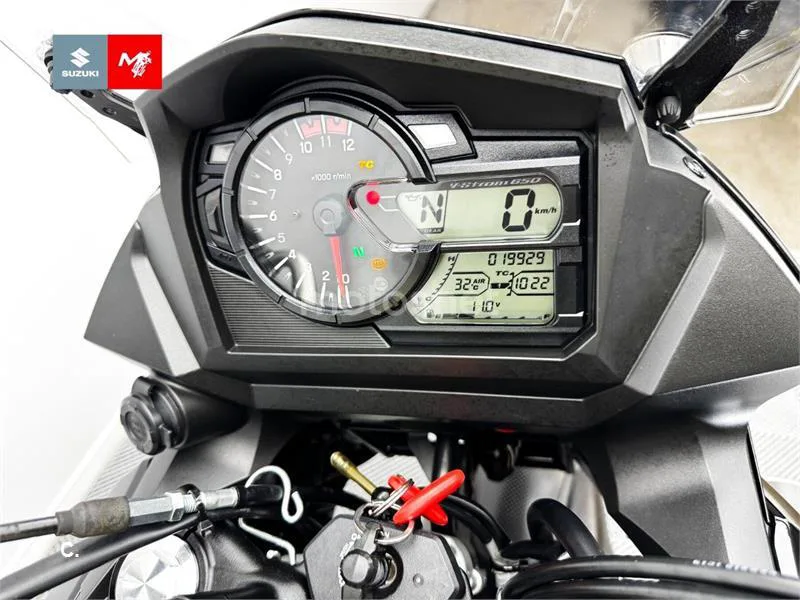 Suzuki V-Strom 650XT - Vista 9