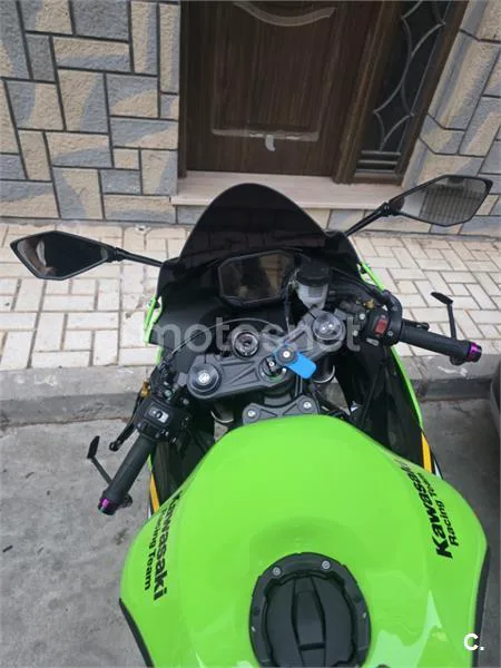 Kawasaki Ninja ZX-6R - Vista 4