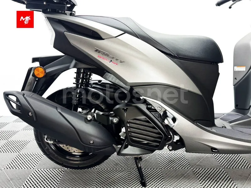 Yamaha Tricity 125 - Vista 6