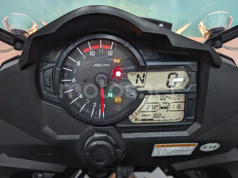 Suzuki V-Strom 1000XT - Vista 11